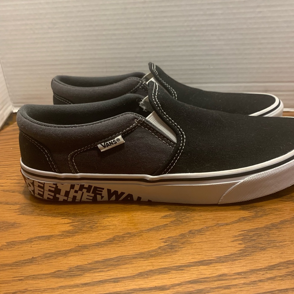 Vans Men's Black and Gray Slip-On Loafers Off The Wall Men’s Size 9.5